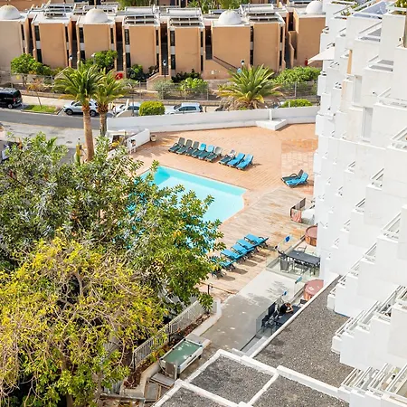 Διαμέρισμα Modern Blue Sky *