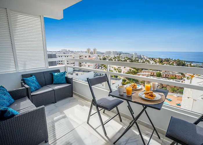 Modern Blue Sky * بلايا ذي لاس أميريكاس