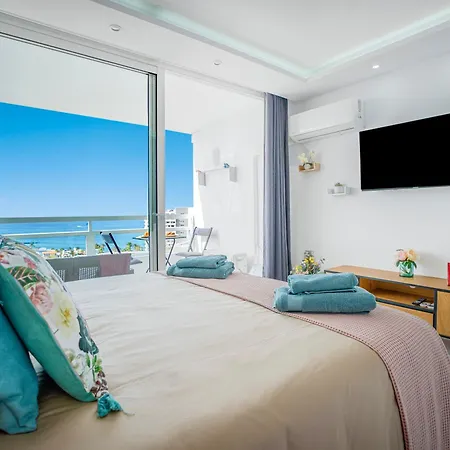 Apartman Modern Blue Sky